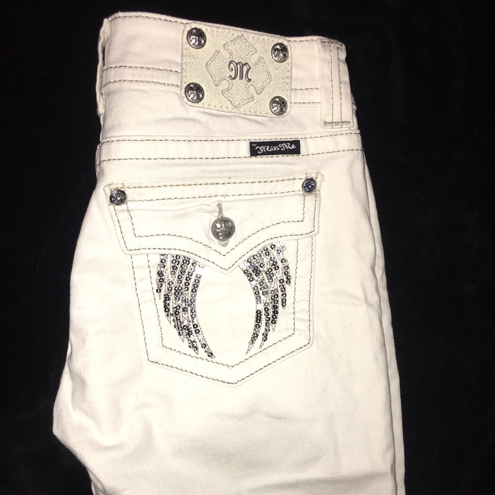 Miss Me Cropped Jeans